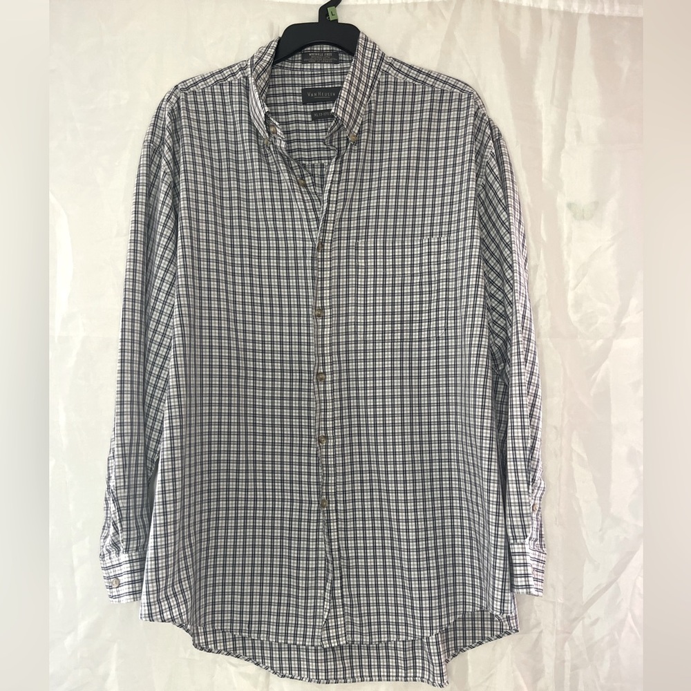 ❣️Men checkered buttons down❣️